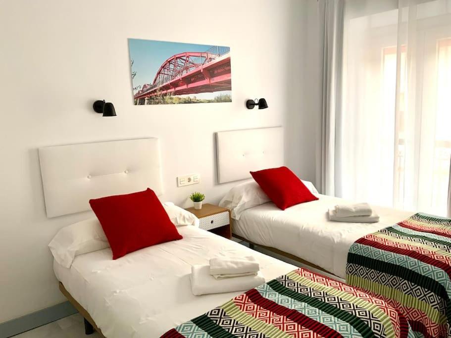 My Home In Triana, Luminoso Y Acogedor Apartamento Sevilla Dış mekan fotoğraf
